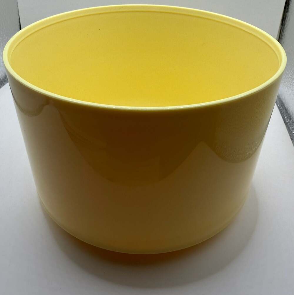 Vintage Tupperware Yellow Nesting Canister Set (3-Piece) - Picture 5 of 7